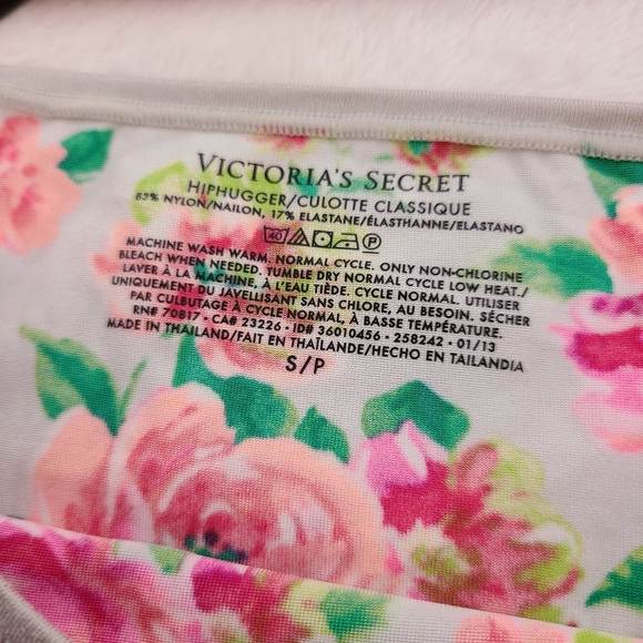 Y2K Victoria's Secret Fabulous Satin Classic Hiphugger Panty Size Sm Floral - Picture 4 of 4